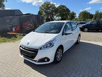 Gebraucht Peugeot 208 Active 82 PS (60 kW) 2019 Weiß Kleinwagen