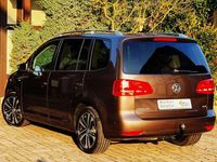 Gebraucht VW Touran Cup 140 PS (102 kW) 2015 Toffeebraun metallic Van / Kleinbus