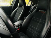 Gebraucht Mercedes GLA180 122 PS (89 kW) 2015 Grau SUV