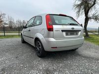 Gebraucht Ford Fiesta 100 PS (73 kW) 2003 Silber Kleinwagen