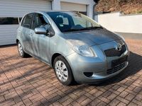 Gebraucht Toyota Yaris Cool 87 PS (63 kW) 2006 Silber Limousine