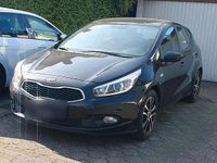 Usado Kia Ceed 135 HP (99 kW) 2013 Preto Citadino