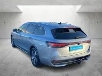 Gebraucht VW Passat Elegance 150 PS (110 kW) 2025 Silber Kombi