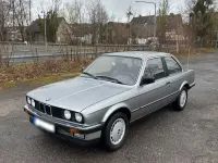 Używany BMW 320 129 KM (94 kW) 1986 Szary Coupe
