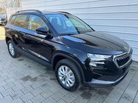 Neu Skoda Karoq Selection 150 PS (110 kW) 2025 Blackmagic perleffekt SUV