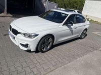Gebraucht BMW 330 Luxury Line 252 PS (185 kW) 2018 Limousine