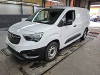 Używany Opel Combo-e Life 100 kW (136 KM) 2022 Biały Minivan
