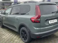 Neu Dacia Jogger Extreme 110 PS (80 kW) 2025 Safarigrüngrau Van / Kleinbus