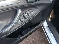 Gebraucht Ford S-MAX Titanium S 163 PS (119 kW) 2011 Weiß Van / Kleinbus