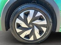 Neu Renault Clio V Evolution 114 PS (83 kW) 2026 Grün Limousine