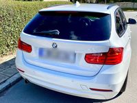 Gebraucht BMW 318 143 PS (105 kW) 2013 Weiß Kombi