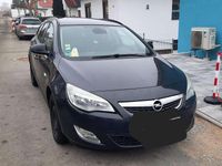 Gebraucht Opel Astra Edition 110 PS (80 kW) 2012 Schwarz Kombi