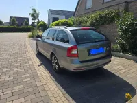 Gebraucht Skoda Octavia Ambition 105 PS (77 kW) 2012 Grau Kombi
