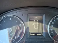 Gebraucht VW Touran Cup 105 PS (77 kW) 2015 Schwarz Van / Kleinbus