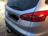 gebraucht Ford Focus Turnier 1.5 TDCi DPF Start-Stopp-System Aut. Busin