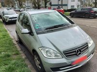 Gebraucht Mercedes A160 2011 Silber Kleinwagen