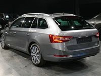 Gebraucht Skoda Superb Ambition 200 PS (147 kW) 2023 Graphitegrau metallic Kombi