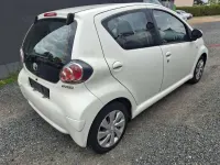 Gebraucht Toyota Aygo Cool 68 PS (50 kW) 2012 Cool white Kleinwagen