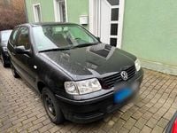 Gebraucht VW Polo 60 PS (44 kW) 2001 Schwarz Kleinwagen
