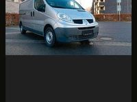Gebraucht Renault Trafic 95 PS (69 kW) 2010 Silber Van / Kleinbus