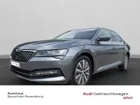 Gebraucht Skoda Superb Style 190 PS (139 kW) 2023 Graphite grau Limousine