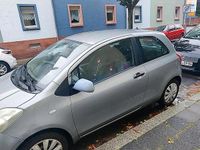 Gebraucht Toyota Yaris 69 PS (50 kW) 2006 Silber Kleinwagen