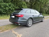Gebraucht Audi A4 Advanced 204 PS (150 kW) 2022 Grau Kombi