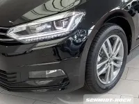 Gebraucht VW Touran Comfortline 150 PS (110 kW) 2026 Grenadillschwarz (schwarz) Van / Kleinbus