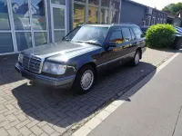 Gebraucht Mercedes 300 179 PS (131 kW) 1991 Schwarz Limousine