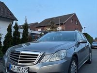Gebraucht Mercedes E250 Avantgarde 204 PS (150 kW) 2010 Grau Limousine