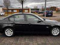 Gebraucht BMW 318 143 PS (105 kW) 2007 Schwarz Limousine