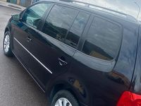 Gebraucht VW Touran 105 PS (77 kW) 2013 Schwarz Van / Kleinbus