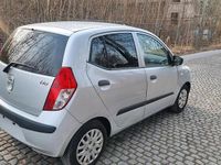 Gebraucht Hyundai i10 69 PS (50 kW) 2009 Silber Kleinwagen