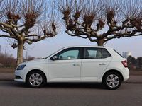 Gebraucht Skoda Fabia Joy 60 PS (44 kW) 2015 Weiß Kleinwagen