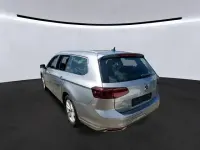 Gebraucht VW Passat Elegance 150 PS (110 kW) 2022 Silber Kombi