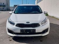 Gebraucht Kia Ceed DREAM-TEAM Edition 136 PS (100 kW) 2016 Weiß Kleinwagen