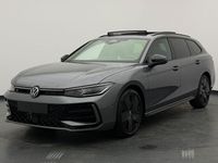 Neu VW Passat R-line 193 PS (141 kW) 2026 Grenadilla black metallic Kombi