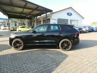 Gebraucht Jaguar F-Pace R-Dynamic 300 PS (220 kW) 2023 Santorini black SUV