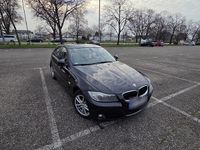 Gebraucht BMW 318 143 PS (105 kW) 2011 Schwarz Limousine