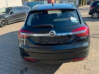 Gebraucht Opel Insignia Edition 120 PS (88 kW) 2015 Schwarz Kombi