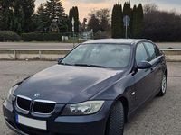 Gebraucht BMW 318 129 PS (94 kW) 2006 Blau Limousine