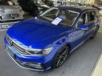 Gebraucht VW Passat Elegance 150 PS (110 kW) 2023 Blau Kombi