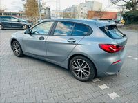 Gebraucht BMW 118 136 PS (100 kW) 2022 Grau Kleinwagen