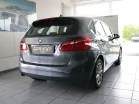 Gebraucht BMW 218 Advantage 136 PS (100 kW) 2017 Mineralgrau metallic Van / Kleinbus