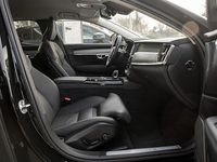 Gebraucht Volvo V90 Plus 350 PS (257 kW) 2025 Schwarz Kombi