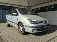 Gebraucht Renault Mégane 107 PS (78 kW) 2001 Schilfgrün Limousine