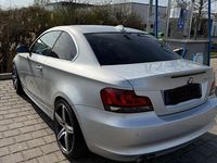 Gebraucht BMW 125 218 PS (160 kW) 2009 Silber Kleinwagen