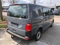 Gebraucht VW T6 150 PS (110 kW) 2019 Grau Van