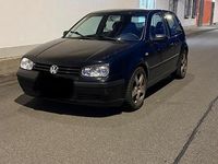 Gebraucht VW Golf IV 75 PS (55 kW) 2002 Schwarz Kleinwagen