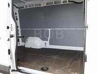 Second-hand Renault Master 105 kW (143 CP) 2025 Alb Van